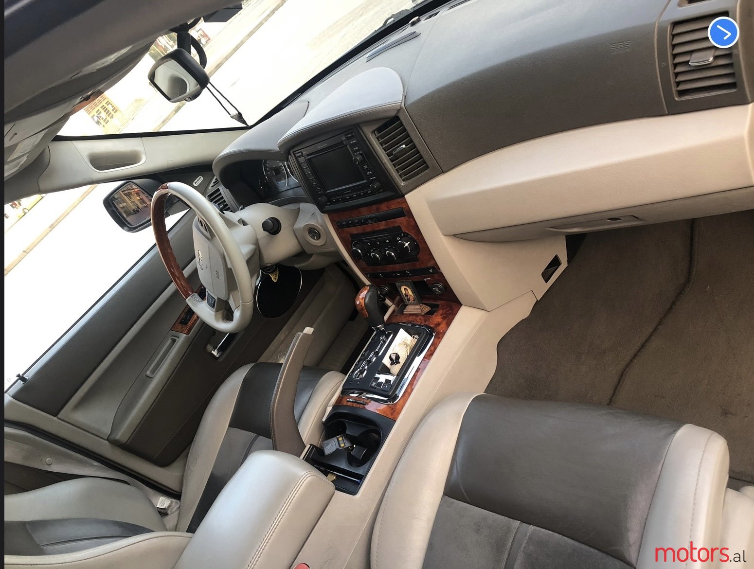 2006' Jeep Grand Cherokee photo #3