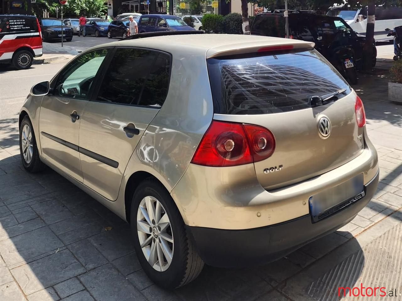 2005' Volkswagen Golf photo #6