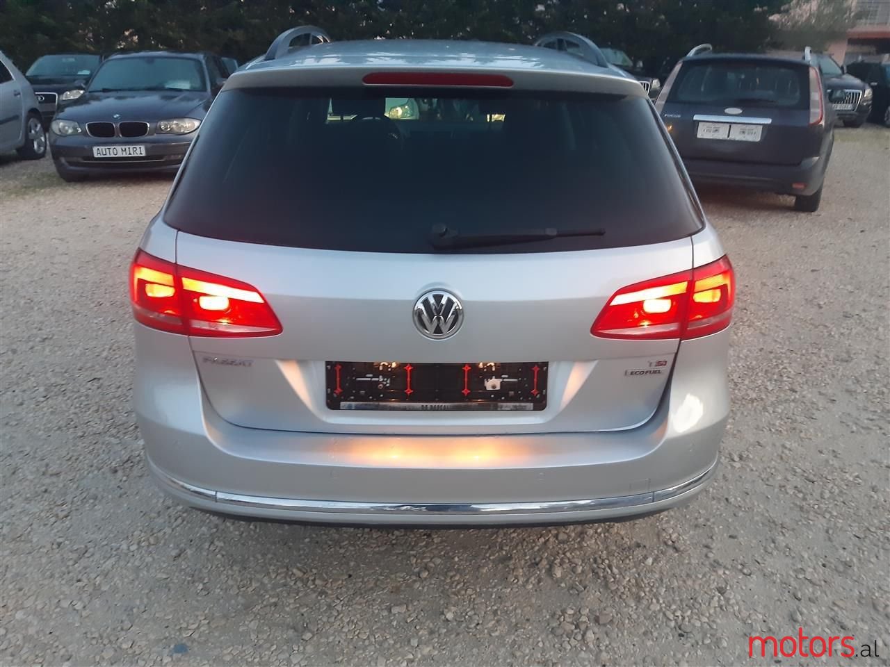 2011' Volkswagen Passat photo #6