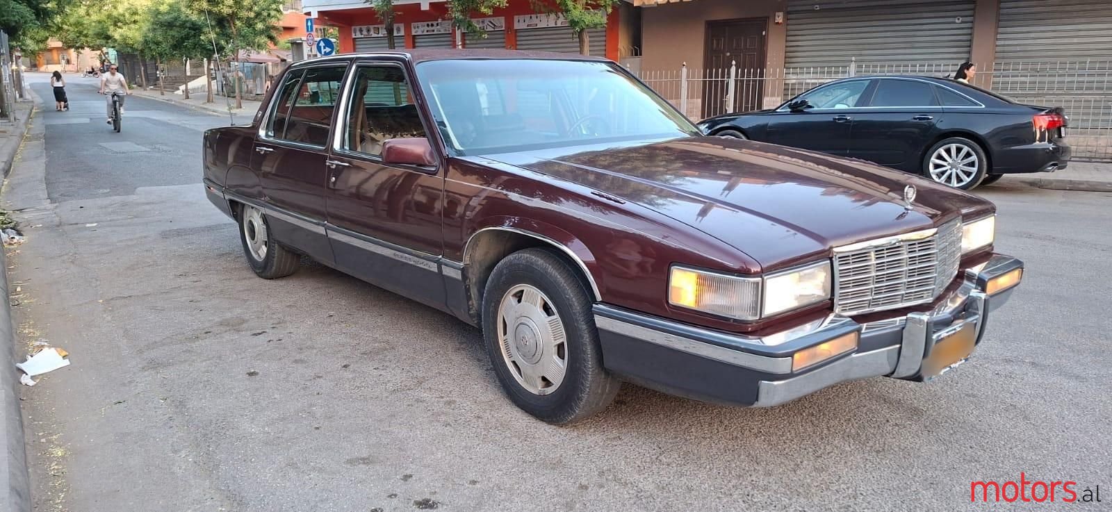 1990' Cadillac Fleetwood photo #1