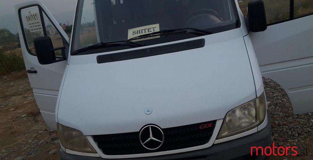 2003' Mercedes-Benz 220 photo #1