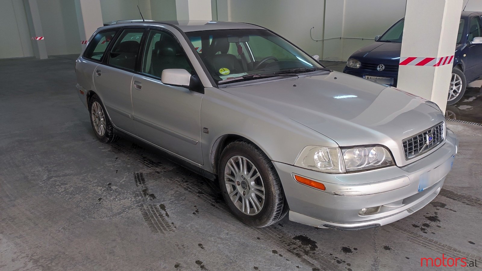 2004' Volvo V40 photo #4