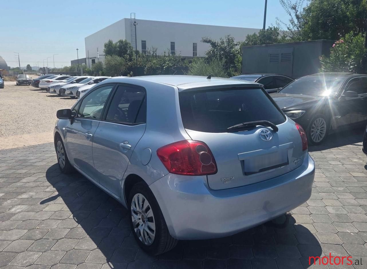 2008' Toyota Auris photo #4