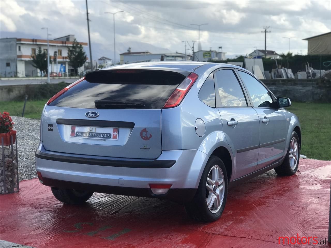 2004' Ford Focus photo #4