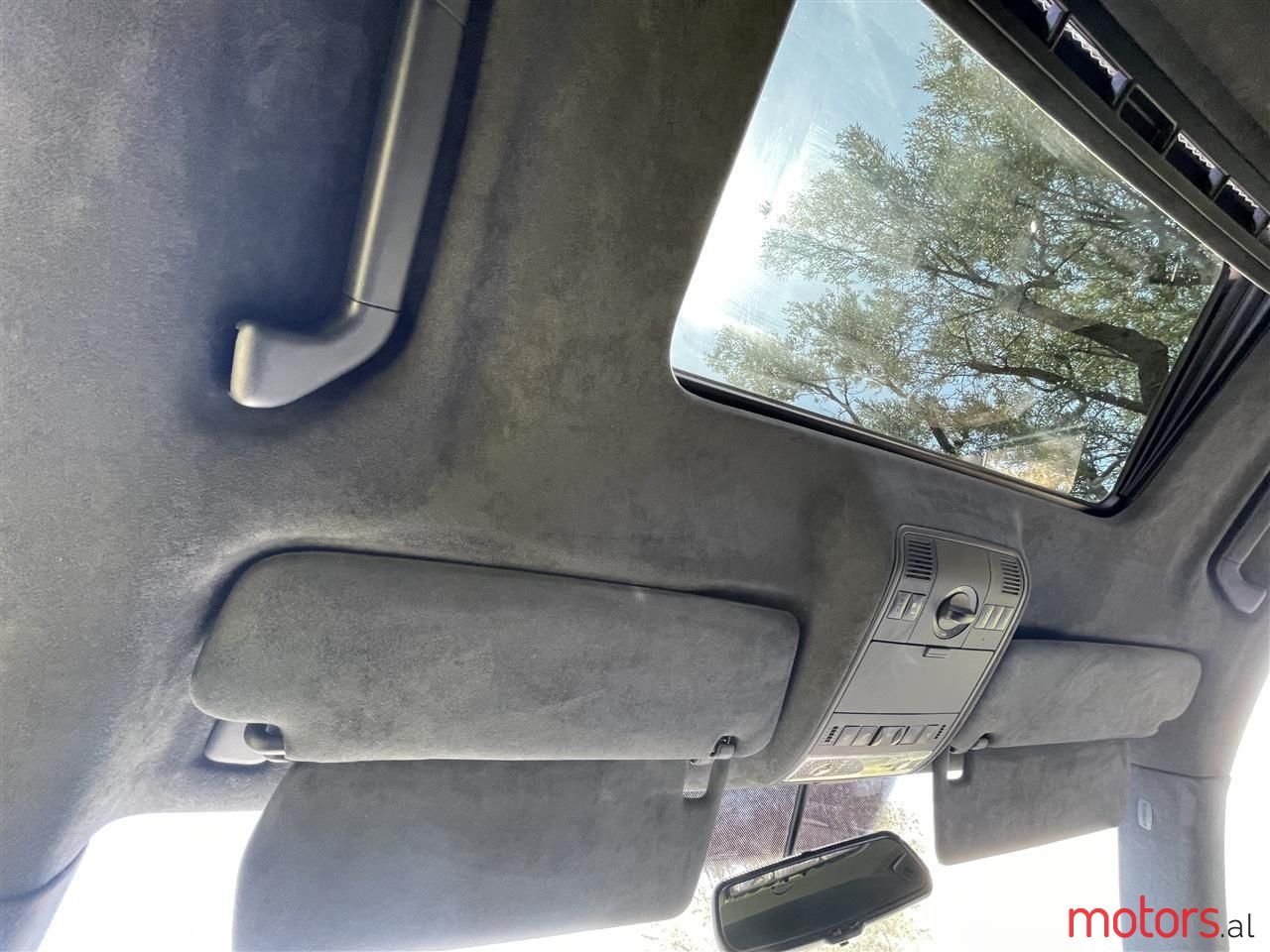 2009' Porsche Cayenne photo #6