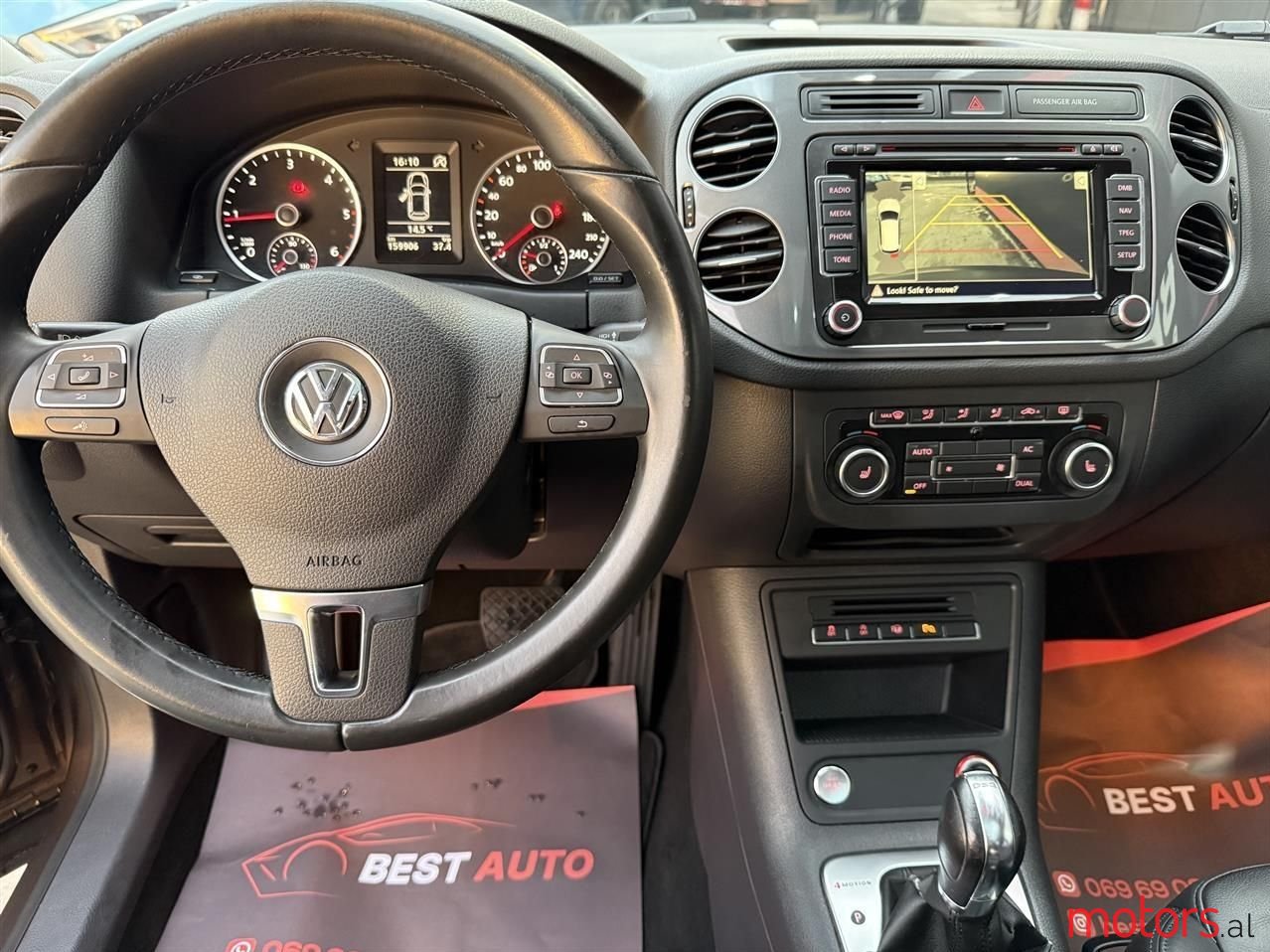 2012' Volkswagen Tiguan photo #6