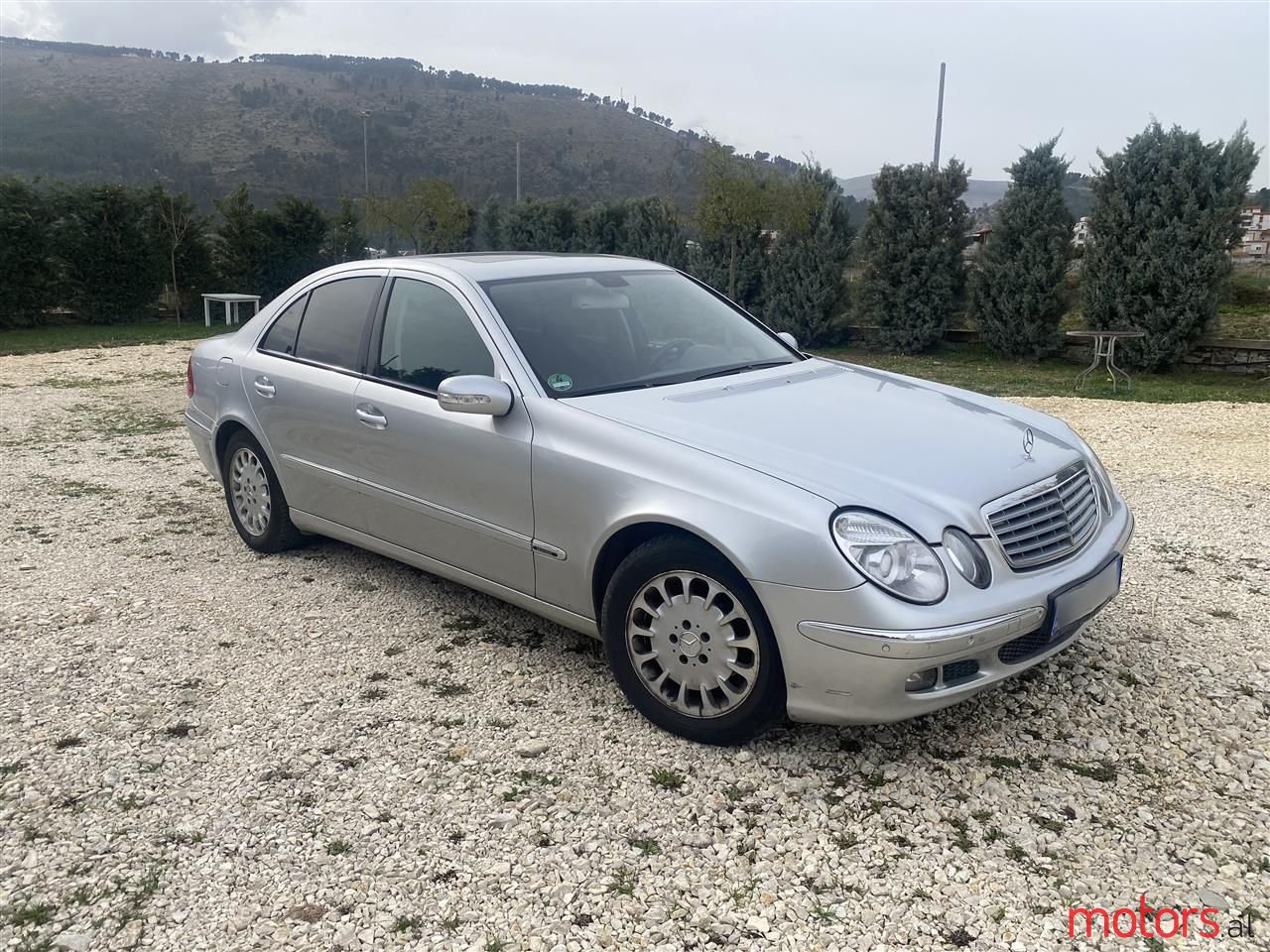 2006' Mercedes-Benz E 220 photo #2