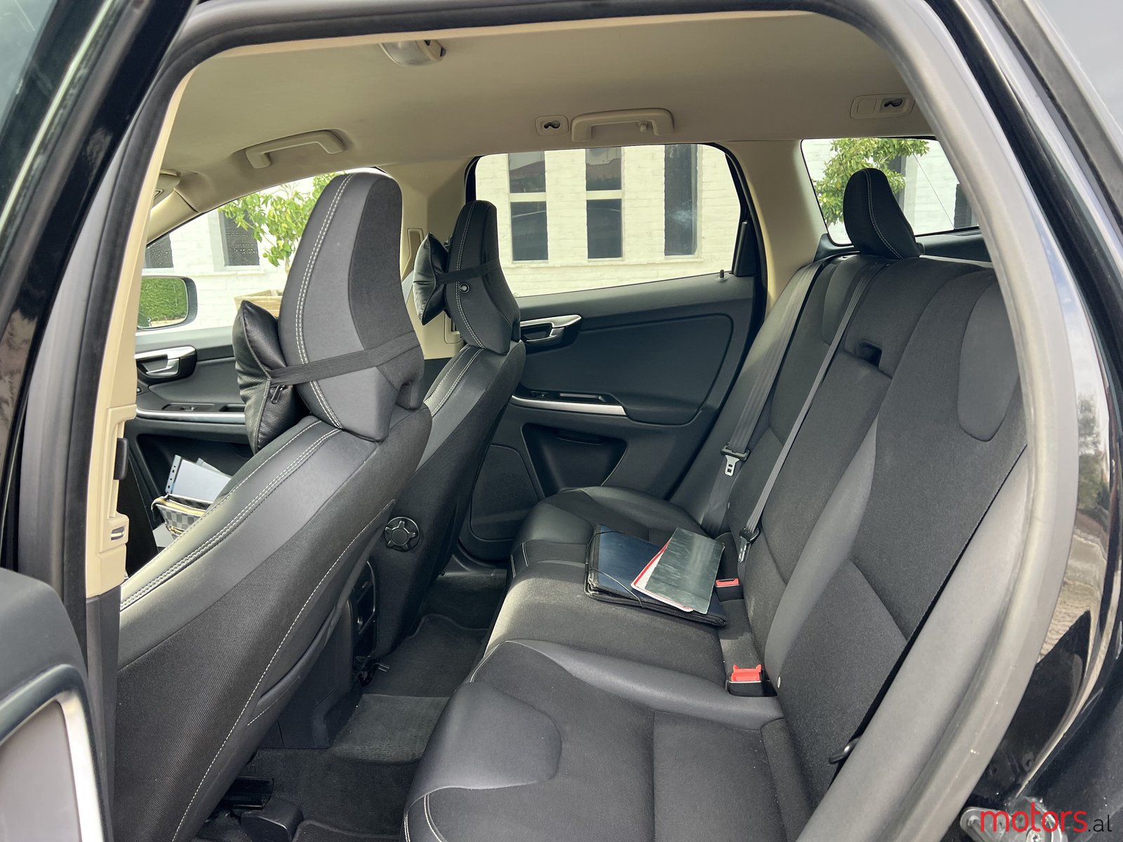 2011' Volvo XC60 photo #5