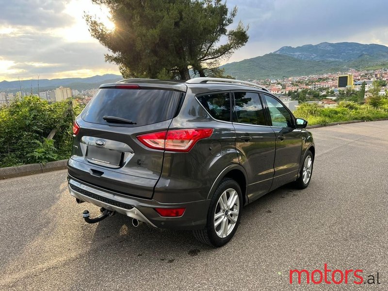 2014' Ford Kuga photo #2