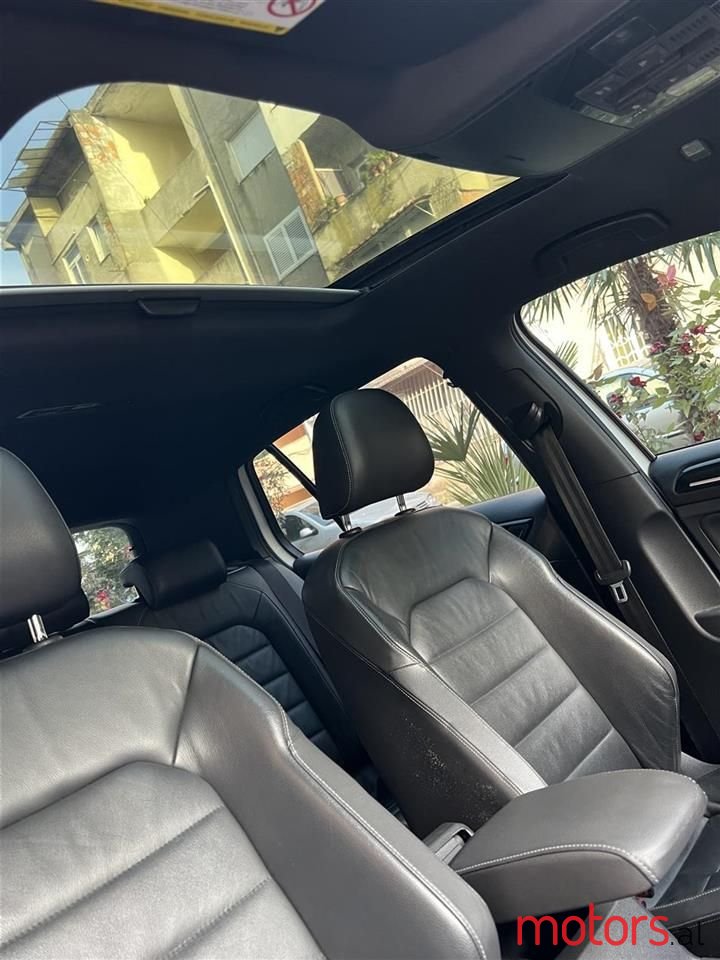 2015' Volkswagen Golf photo #6