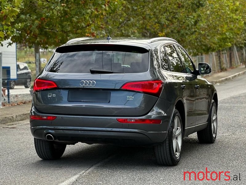 2012' Audi Q5 photo #5