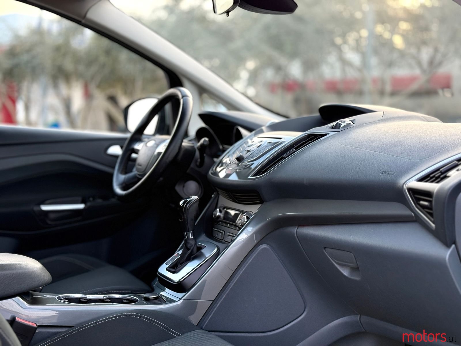 2015' Ford C-MAX photo #5