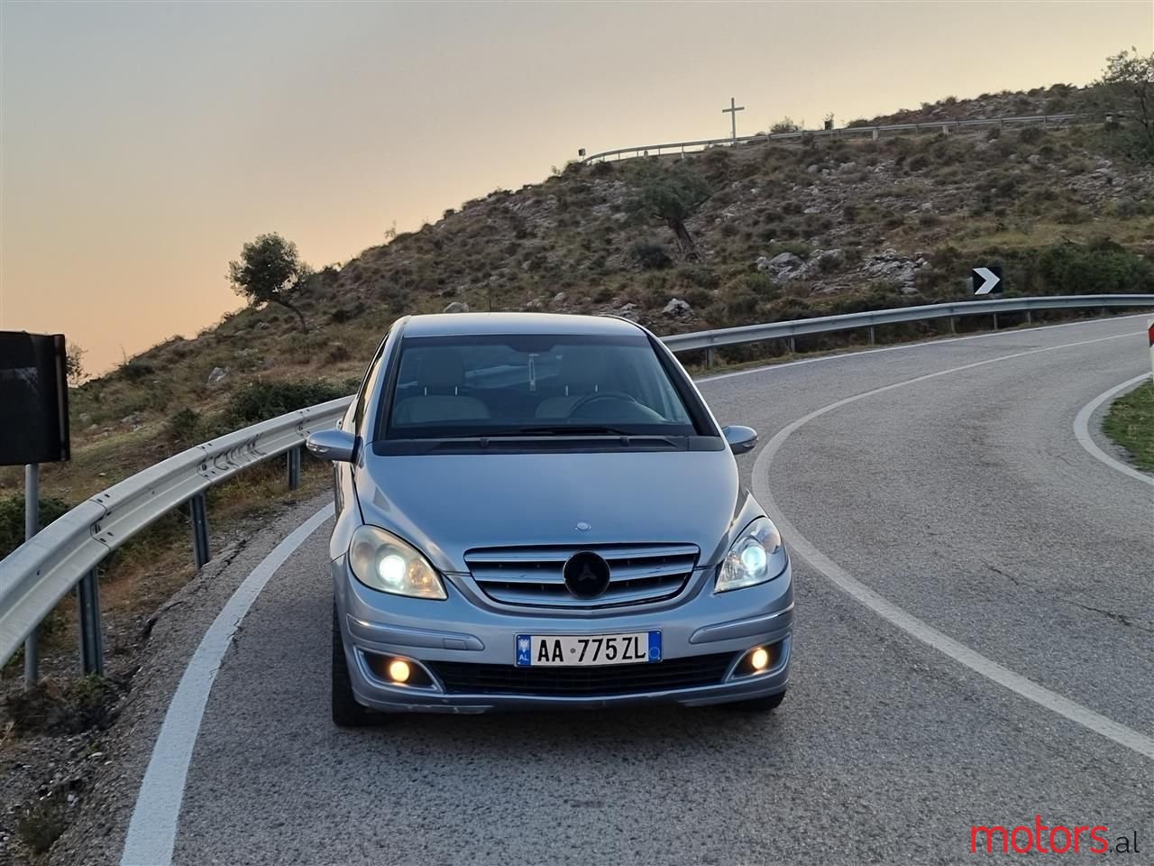 2006' Mercedes-Benz B 180 photo #2