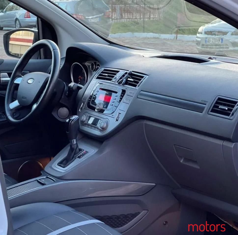 2011' Ford Kuga photo #5