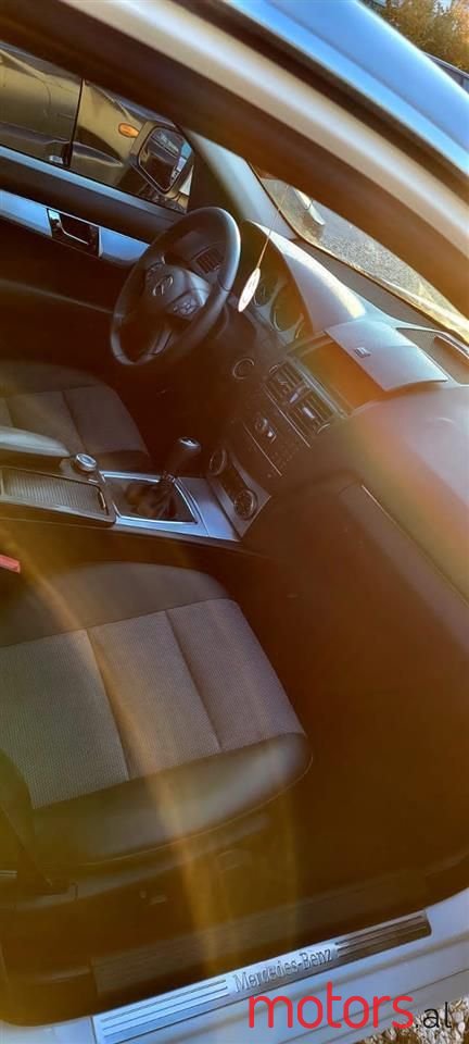 2009' Mercedes-Benz C 180 photo #6