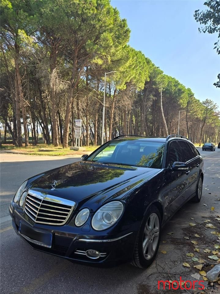 2008' Mercedes-Benz E 280 photo #1