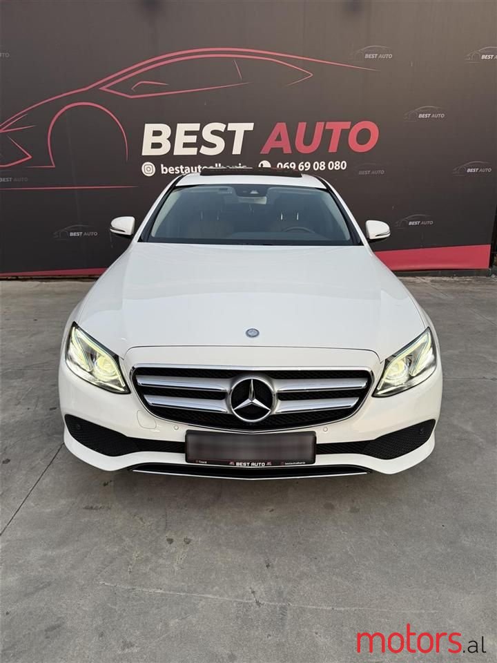 2016' Mercedes-Benz E 220 photo #3