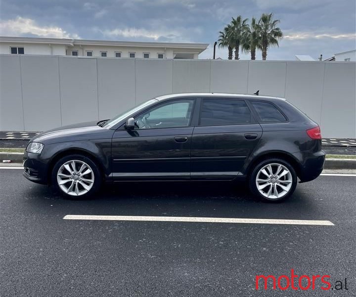 2011' Audi A3 photo #3