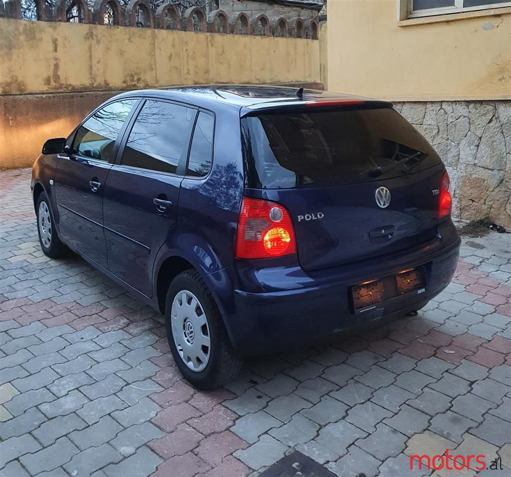 2004' Volkswagen Polo photo #2