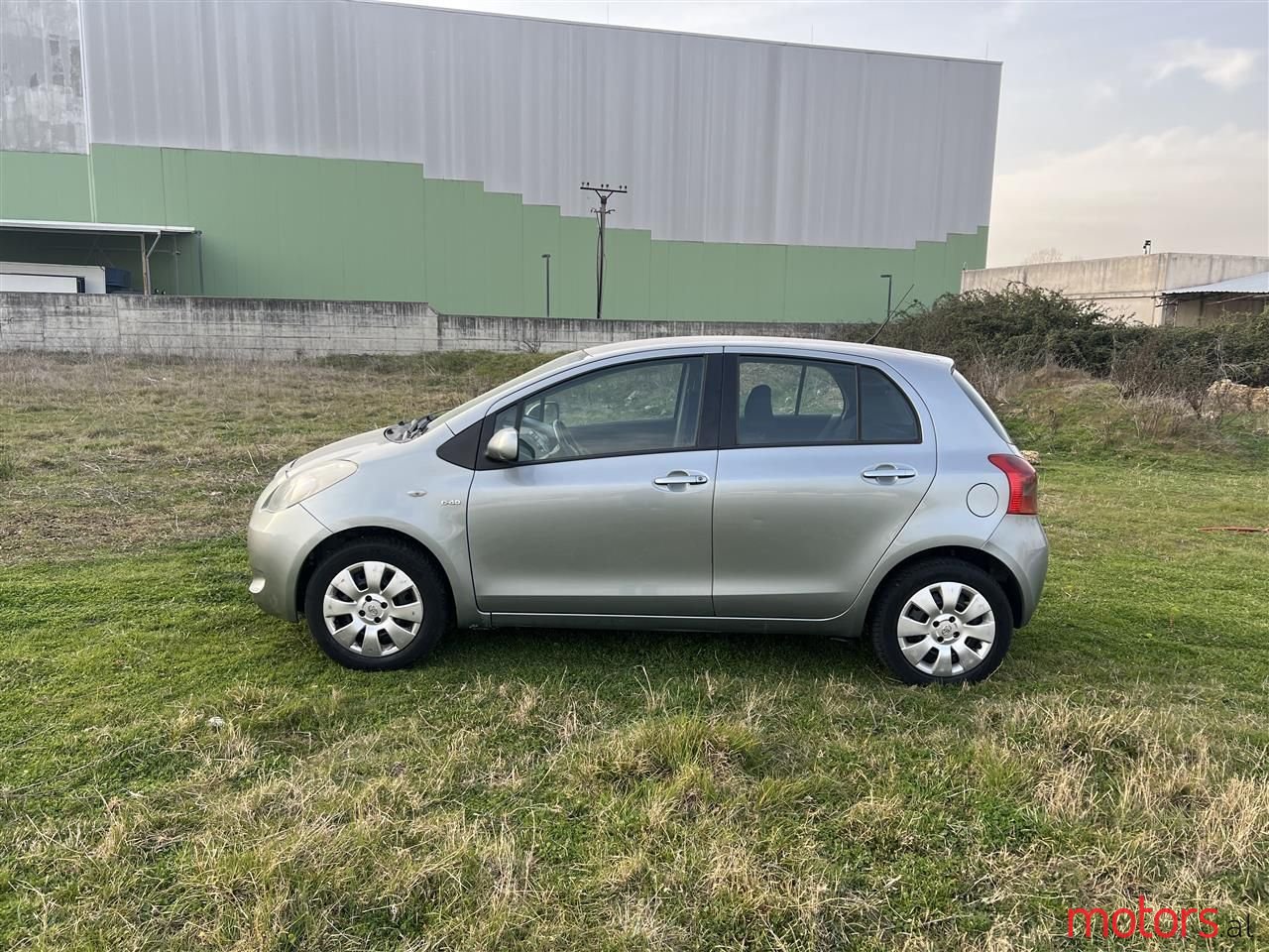 2006' Toyota Yaris photo #2