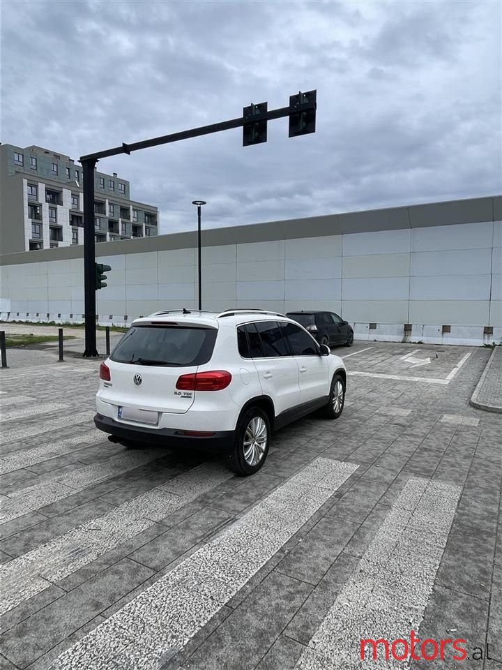 2013' Volkswagen Tiguan photo #3