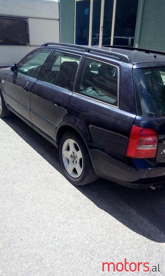 2001' Audi A4 photo #1