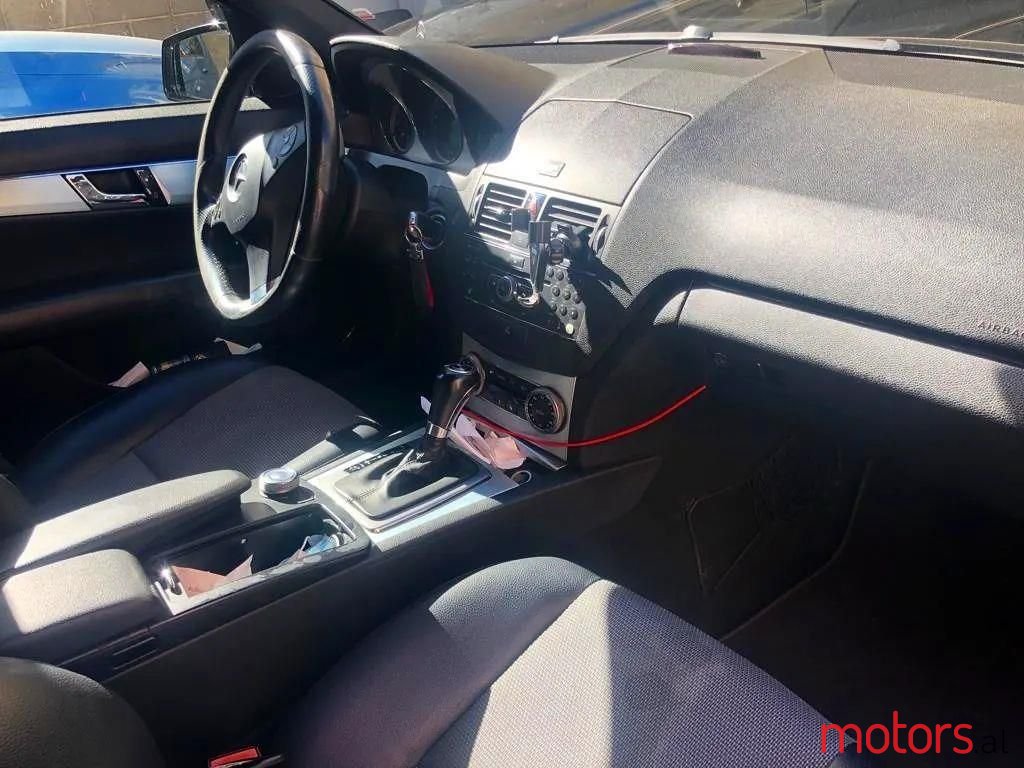 2009' Mercedes-Benz C 320 photo #5