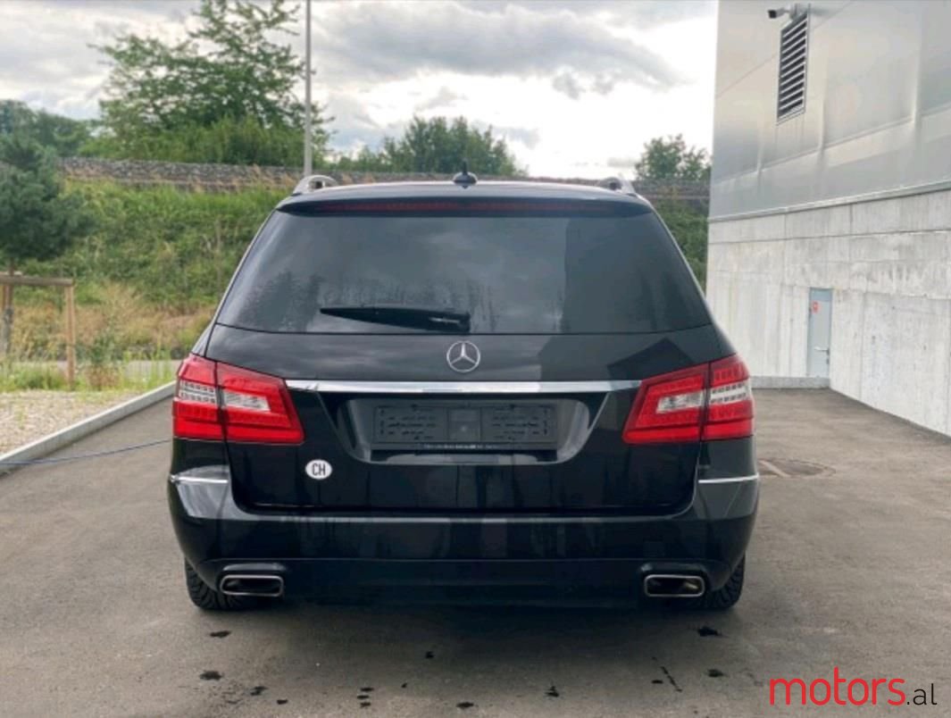 2012' Mercedes-Benz E 250 photo #5