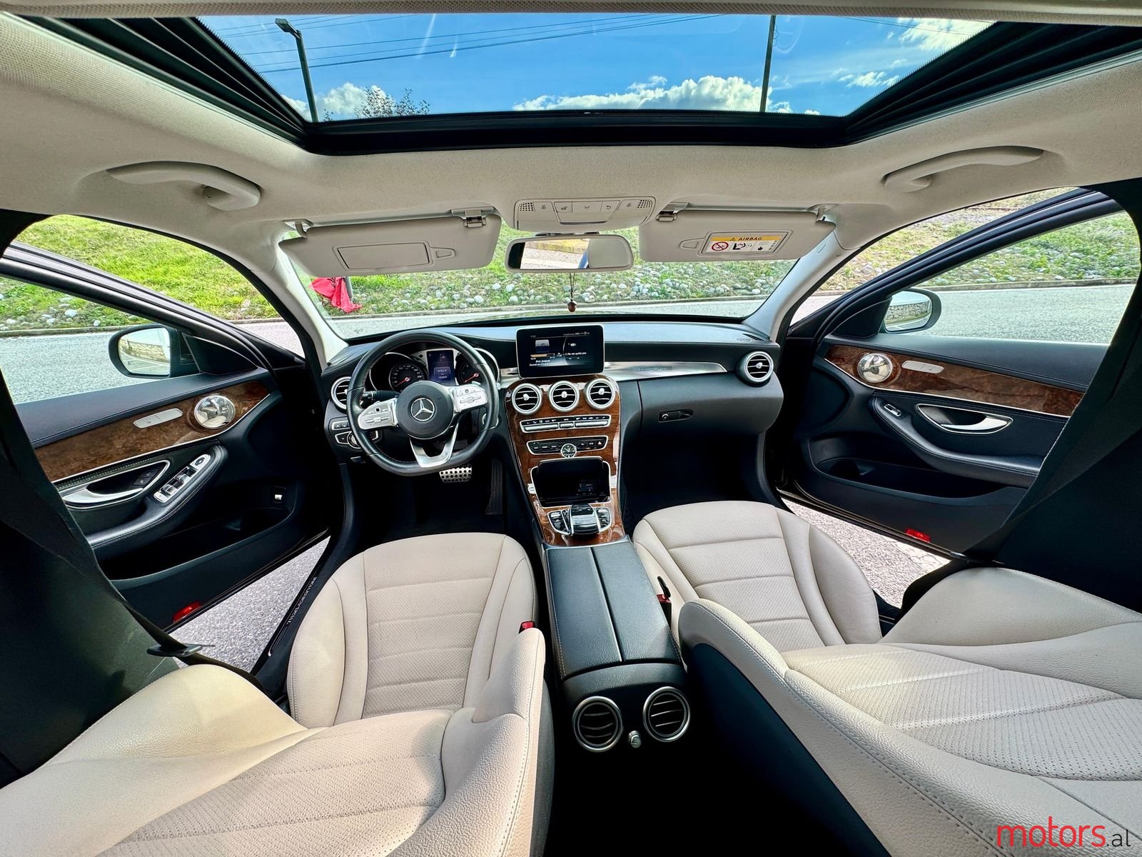2016' Mercedes-Benz C 220 photo #1
