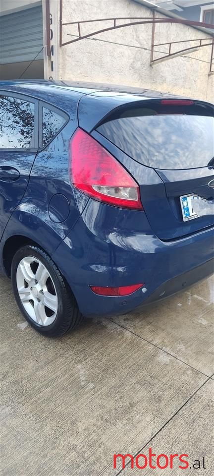 2009' Ford Fiesta photo #2