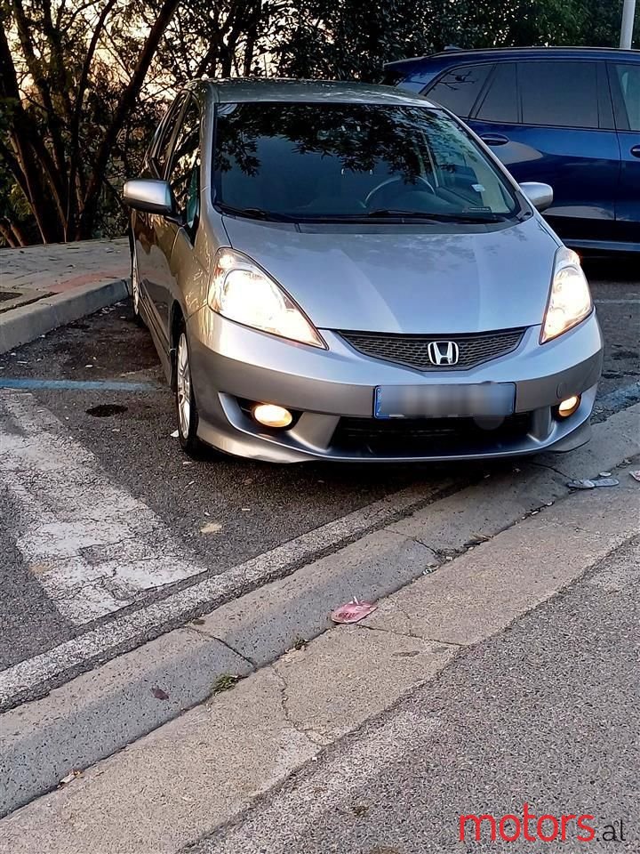 2011' Honda Jazz photo #1