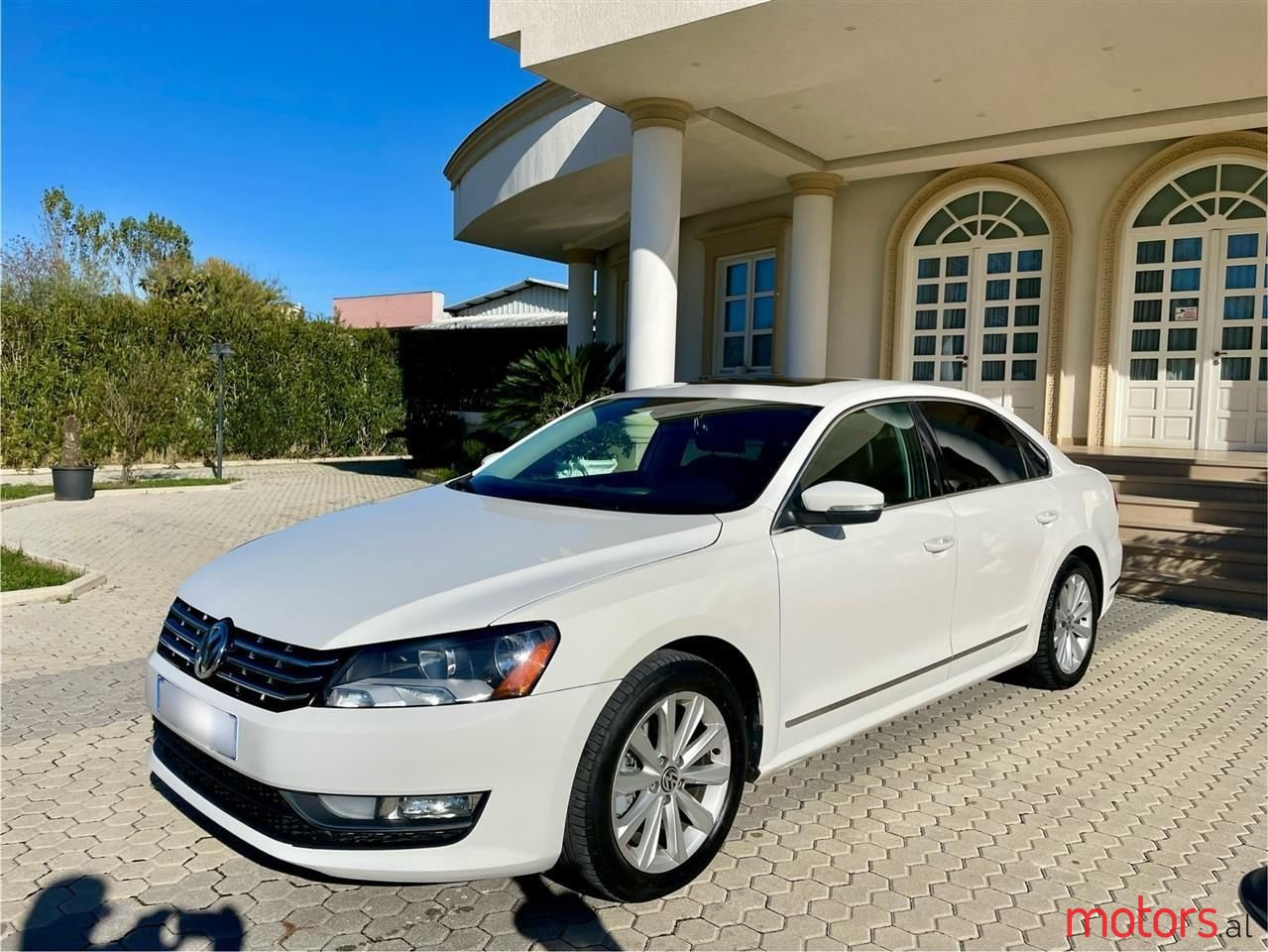 2013' Volkswagen Passat photo #5