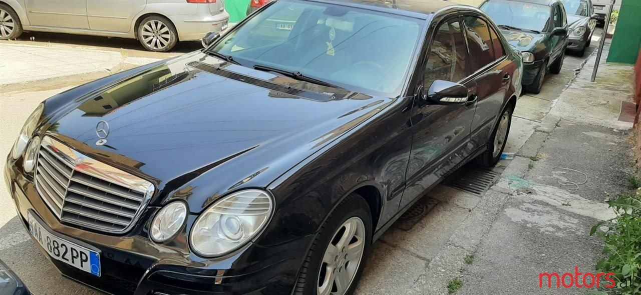 2009' Mercedes-Benz E 220 photo #4