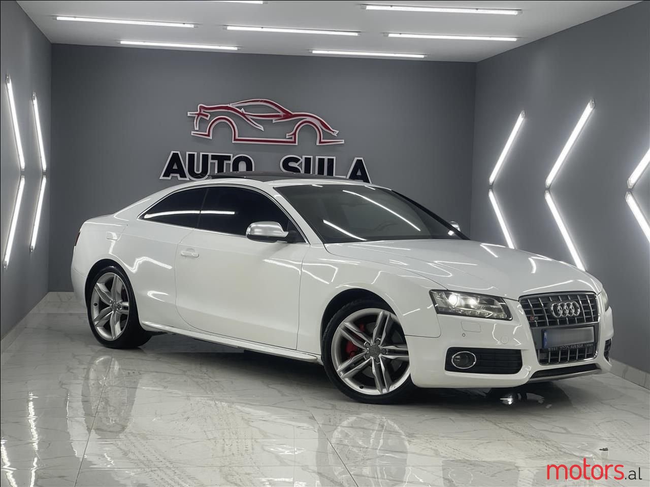 2010' Audi S5 photo #2