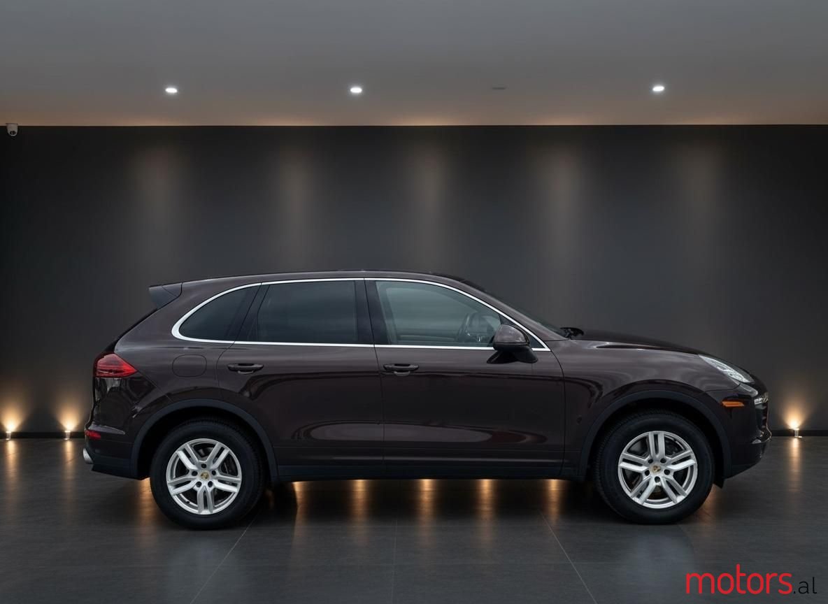 2016' Porsche Cayenne photo #5