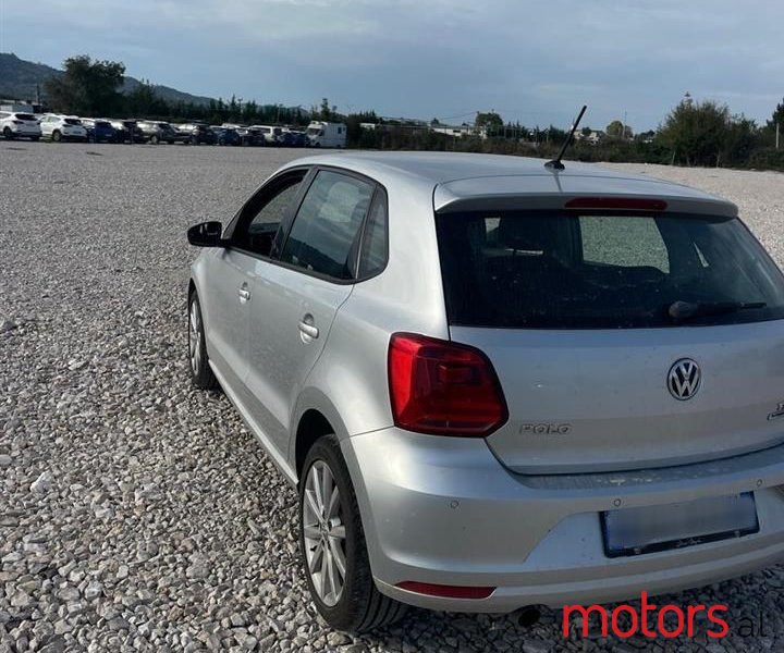 2015' Volkswagen Polo photo #4