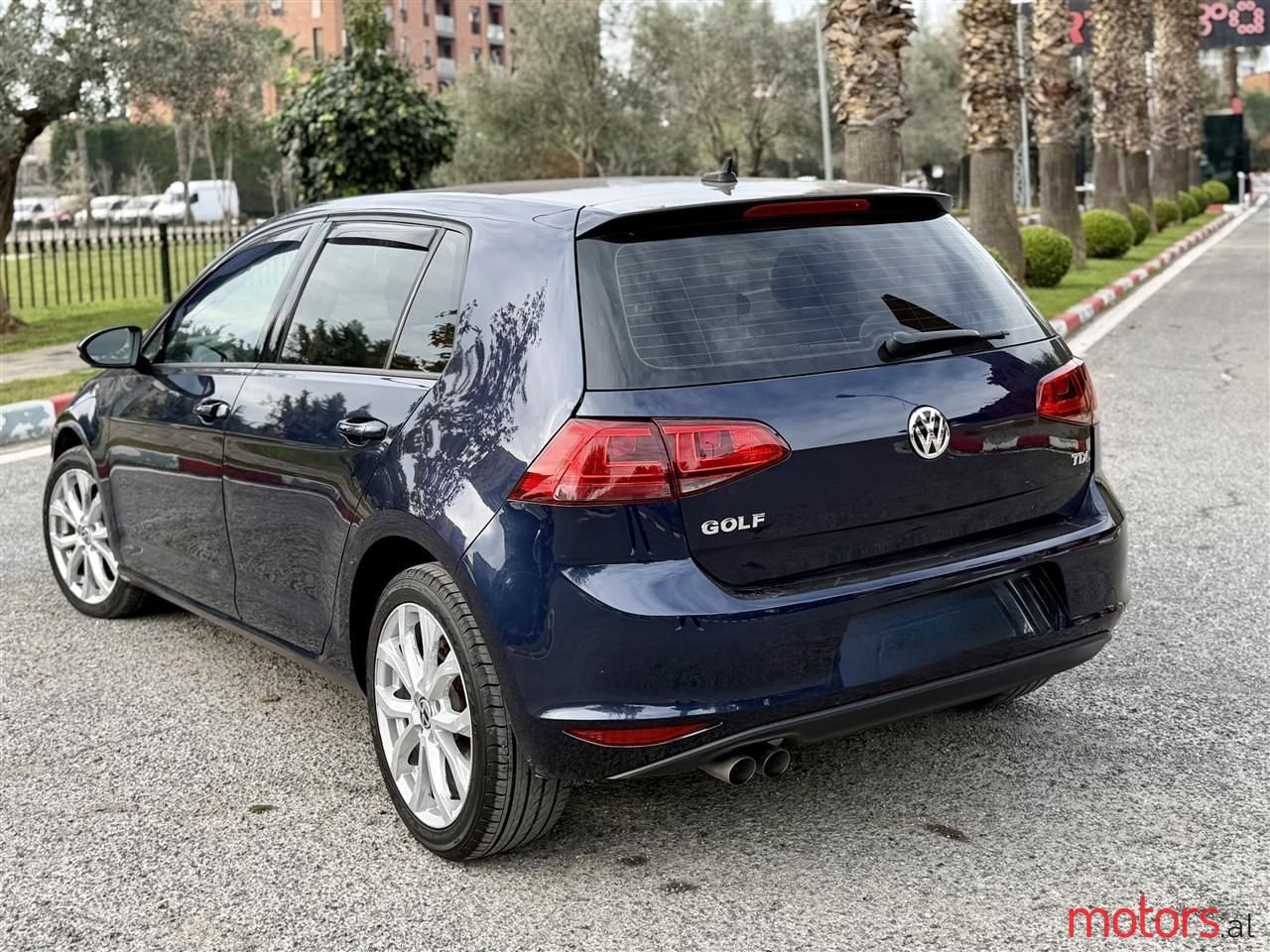 2015' Volkswagen Golf photo #6
