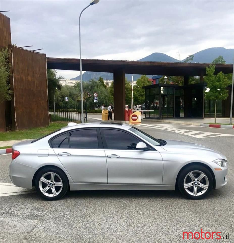 2012' BMW 320 photo #4