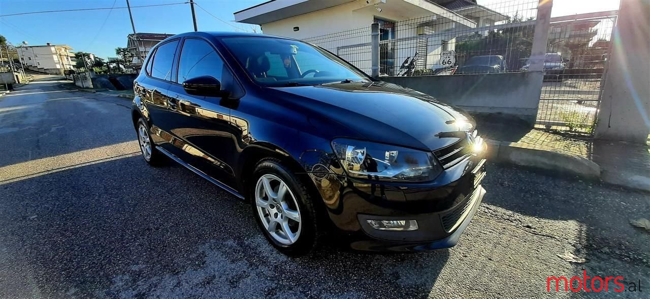 2012' Volkswagen Polo photo #5