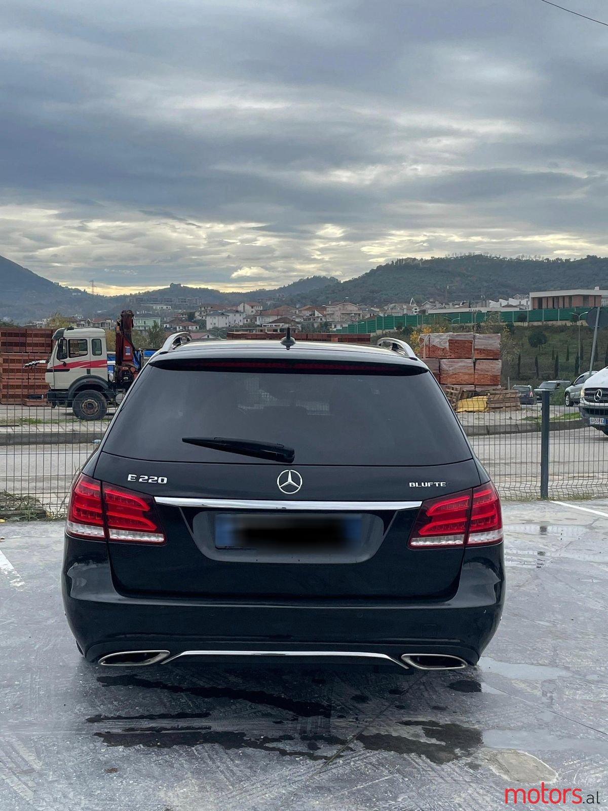 2016' Mercedes-Benz E 220 photo #1