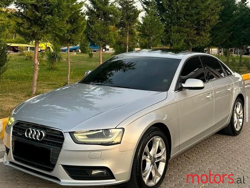 2012' Audi A4 photo #1