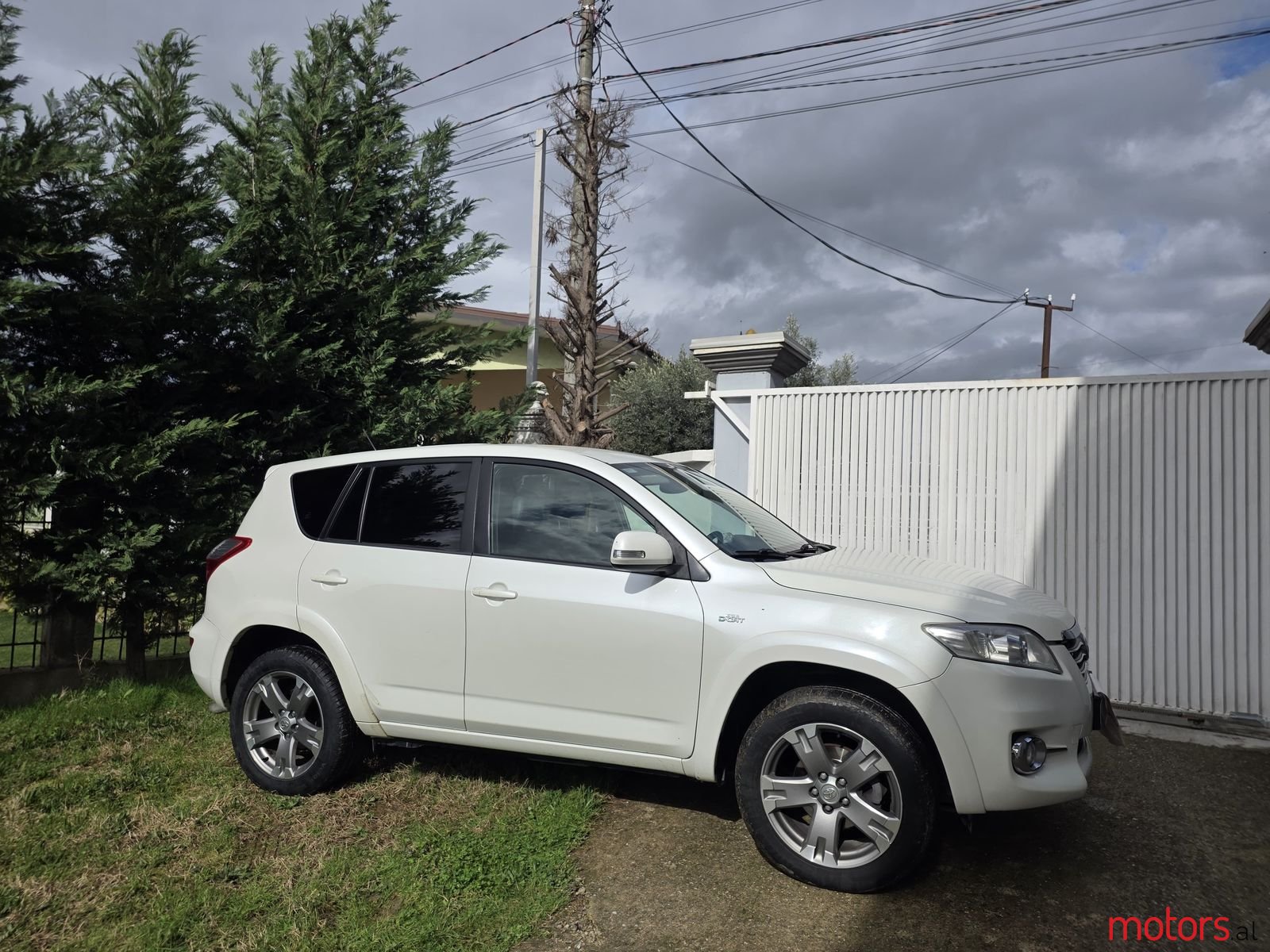 2008' Toyota RAV4 photo #2