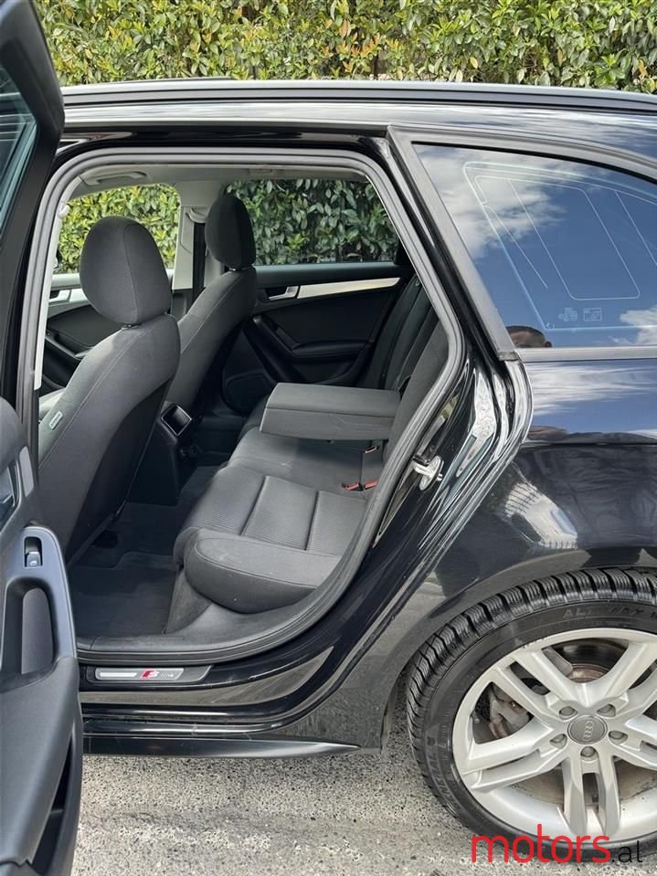 2011' Audi A4 photo #2