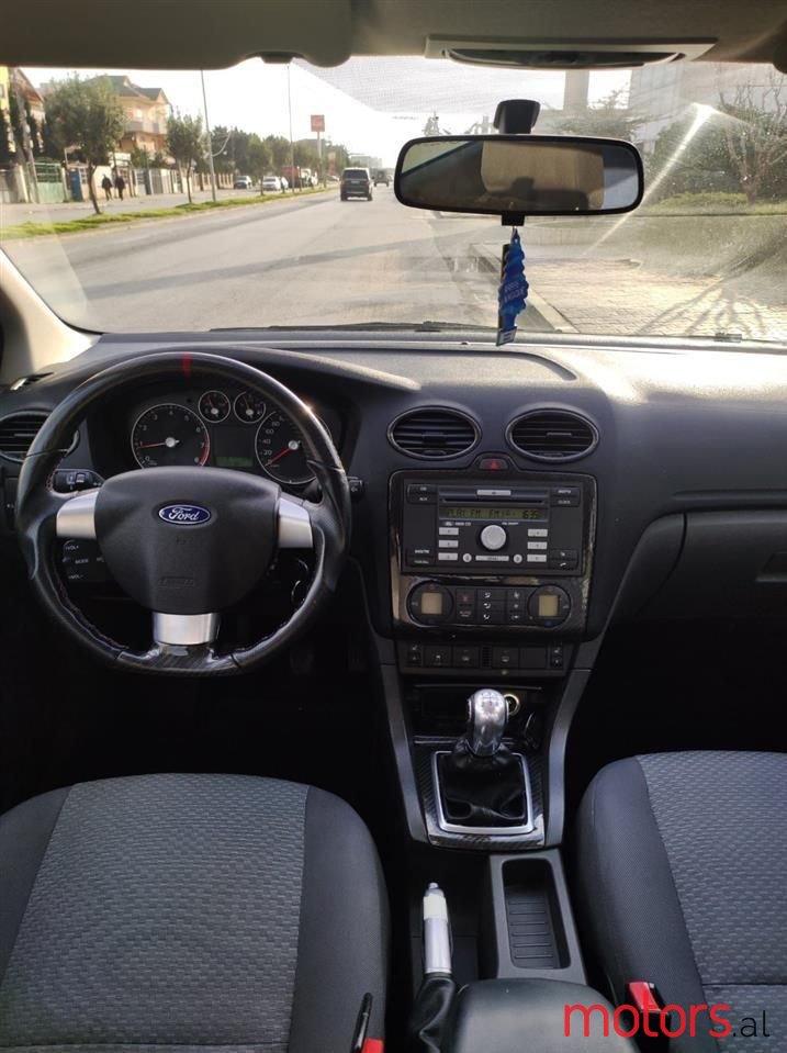 2007' Ford Focus photo #2