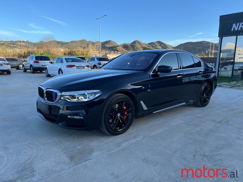 2019' BMW 520 photo #1