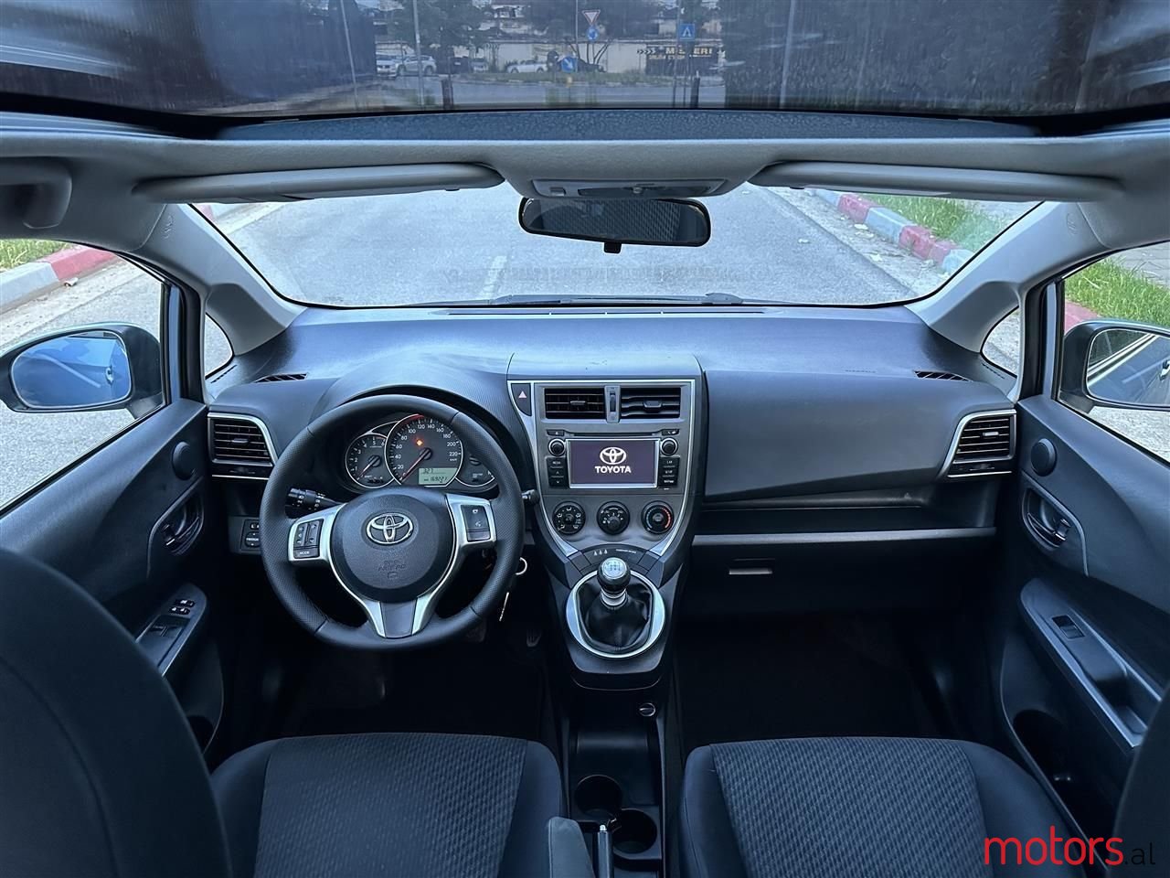 2012' Toyota Verso-S photo #6