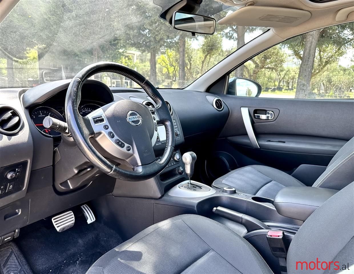 2012' Nissan Qashqai photo #2