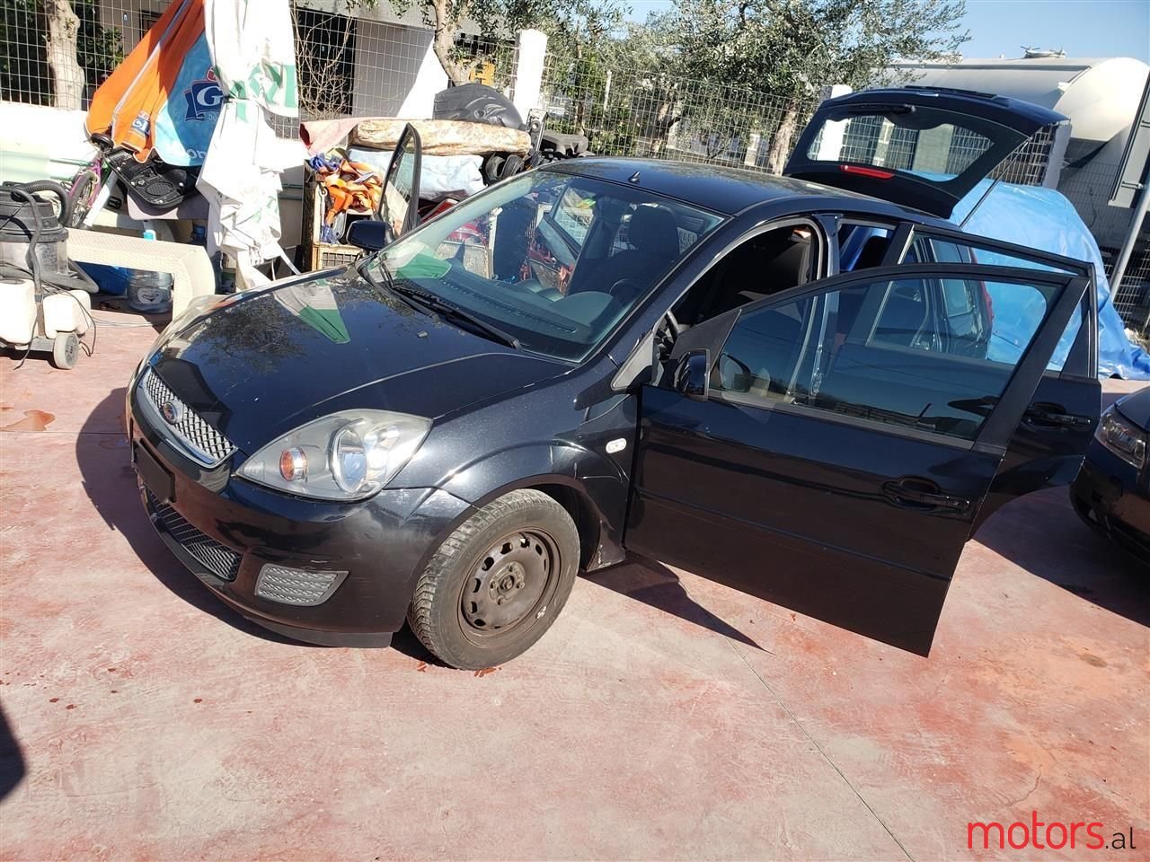 2009' Ford Fiesta photo #2