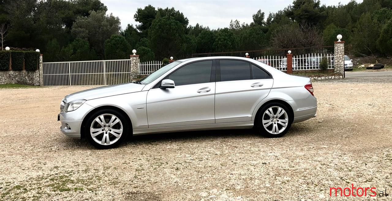 2010' Mercedes-Benz C 300 photo #3