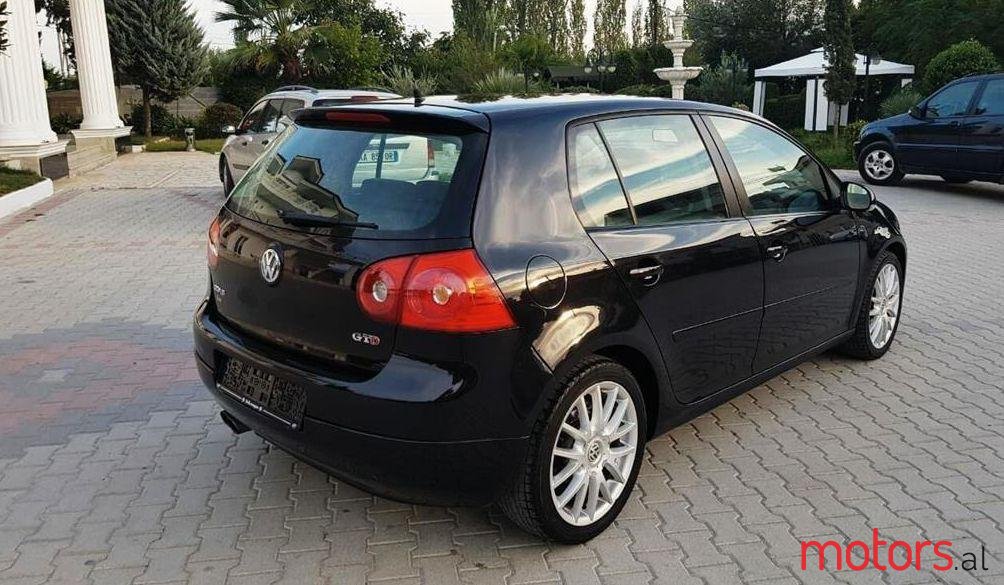 2007' Volkswagen Golf photo #1